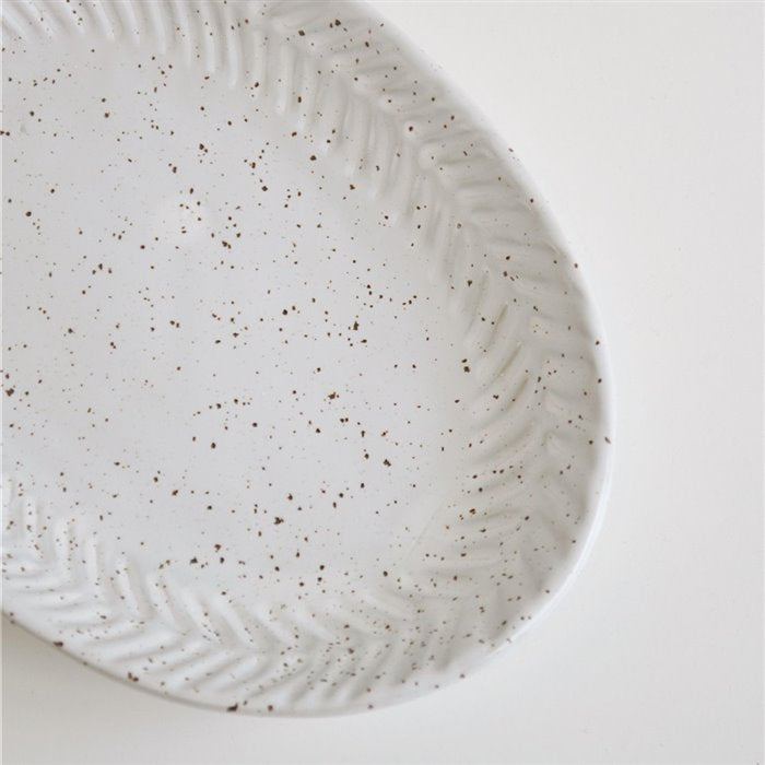 Assiette en grès creux
