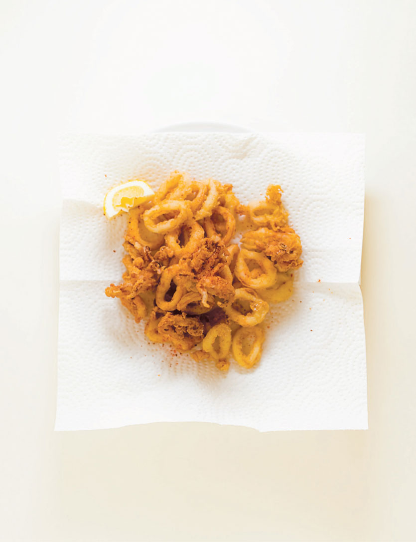 Fried calamari with fleur de sel and Espelette pepper