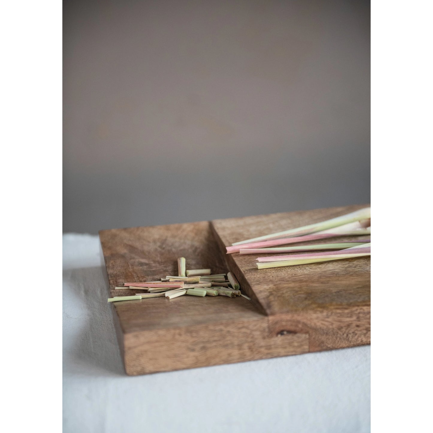 Planche à découper rustique en bois de manguier 